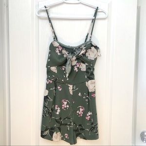 Dynamite floral mini romper